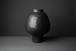 Florero Salónica Negro