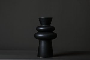 Florero Dakota Negro